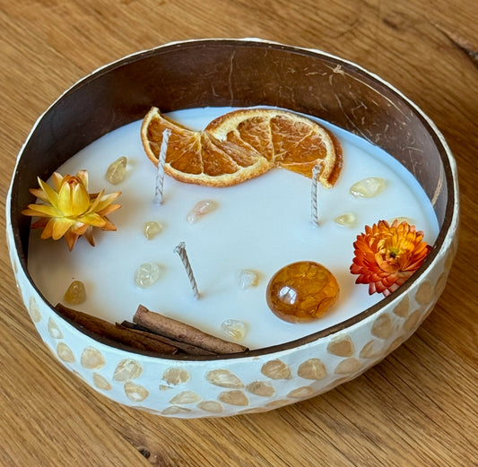 Kerze mit Citrin, Zimt, Orangen und Strohblume